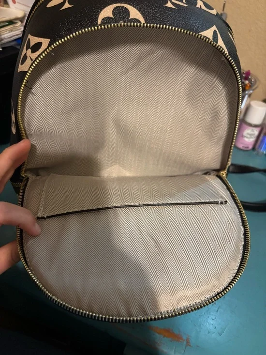 Backpack/Wallet Combo - Picture 7 of 11